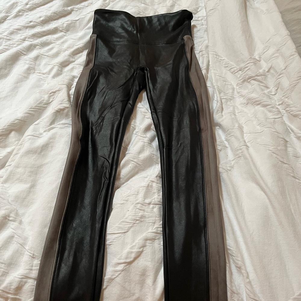 Spanx faux leather leggings with gray side stripe size small or medium
